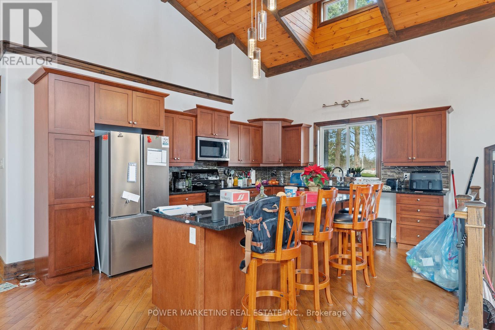 6030 BANK STREET - 12
