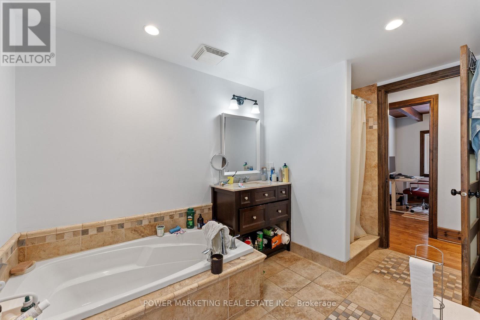 6030 BANK STREET - 14