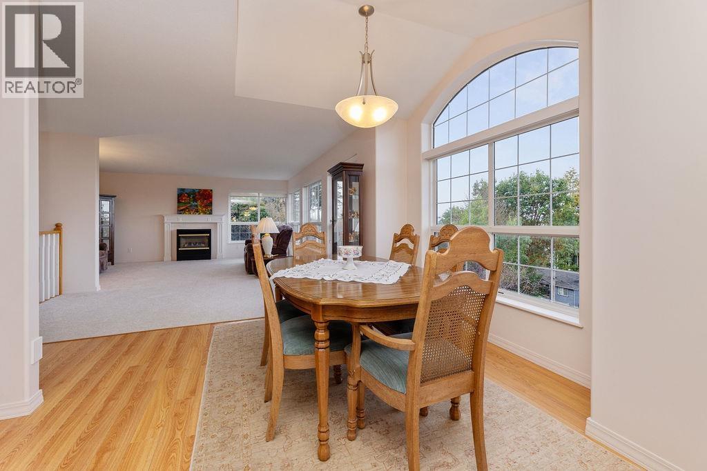 5174 RADCLIFFE ROAD, Sechelt