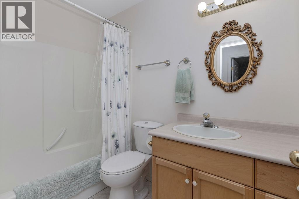 5174 RADCLIFFE ROAD, Sechelt