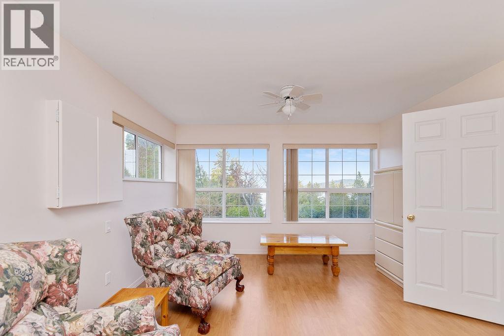 5174 RADCLIFFE ROAD, Sechelt