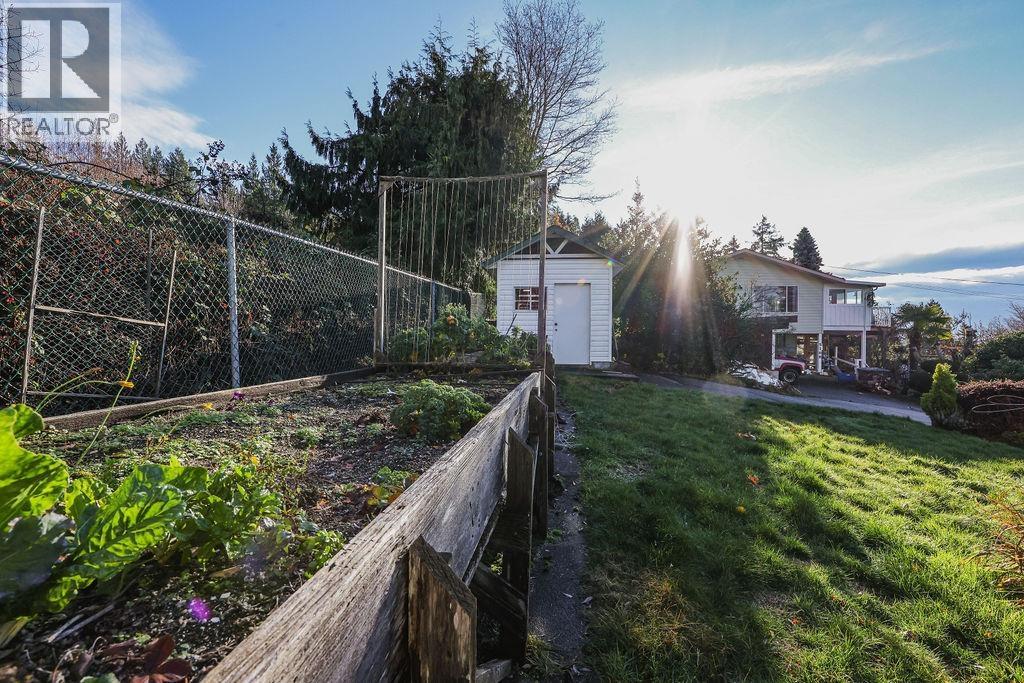 5174 RADCLIFFE ROAD, Sechelt