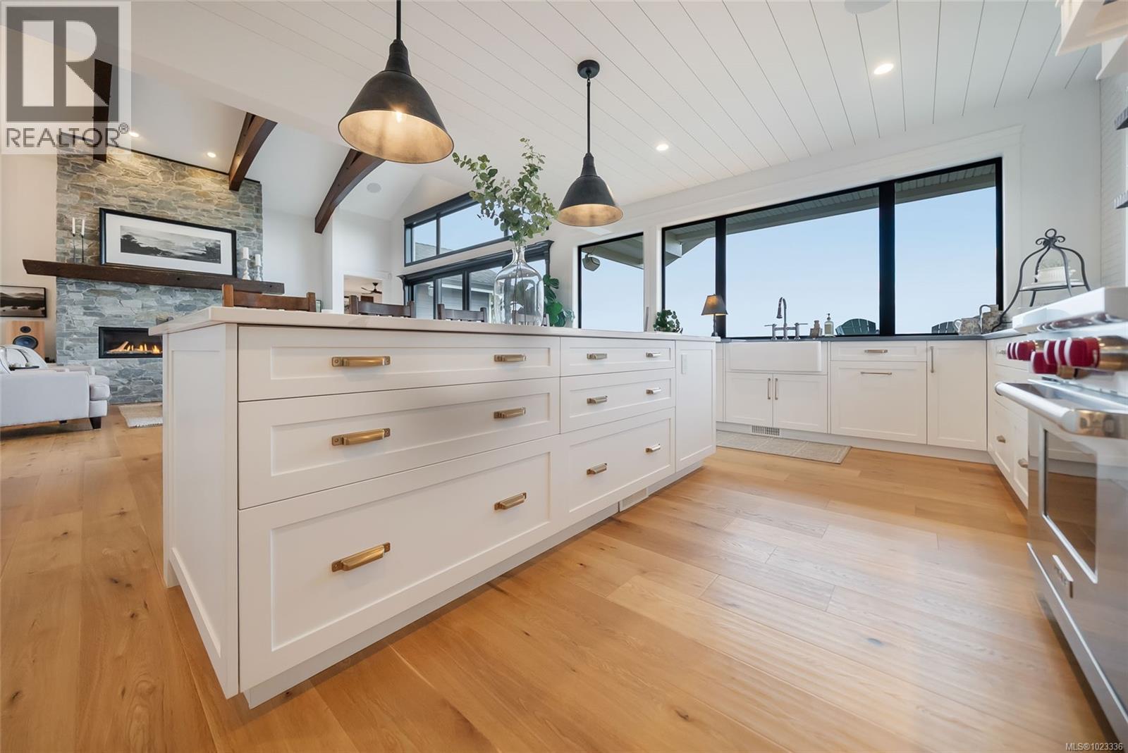 754 Nelson Rd, Campbell River