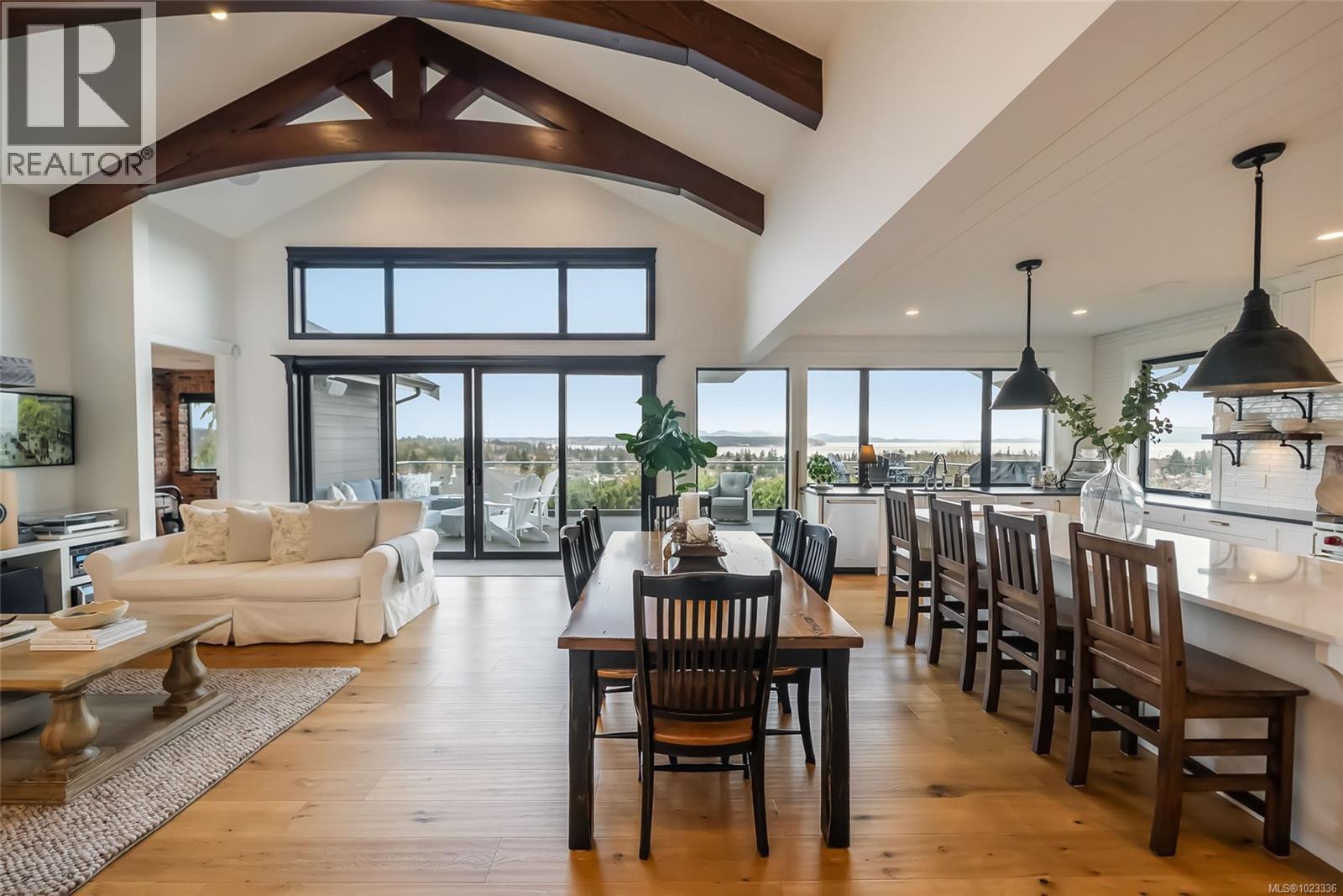 754 Nelson Rd, Campbell River