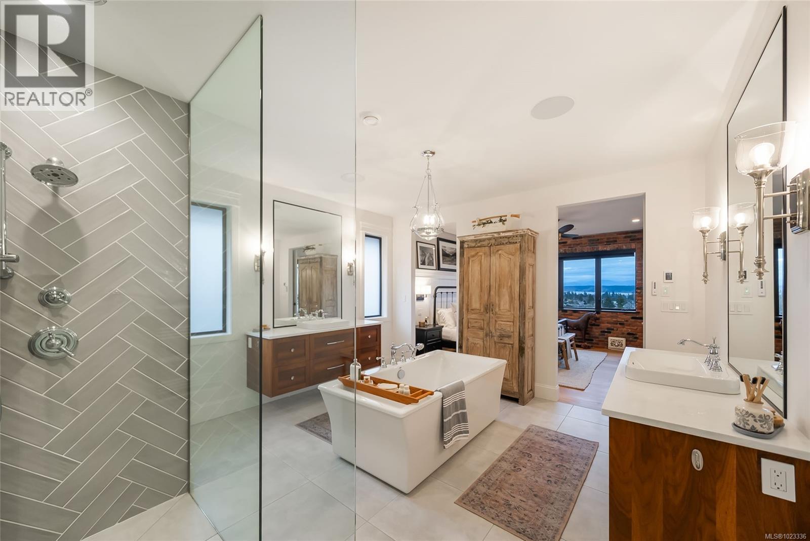 754 Nelson Rd, Campbell River