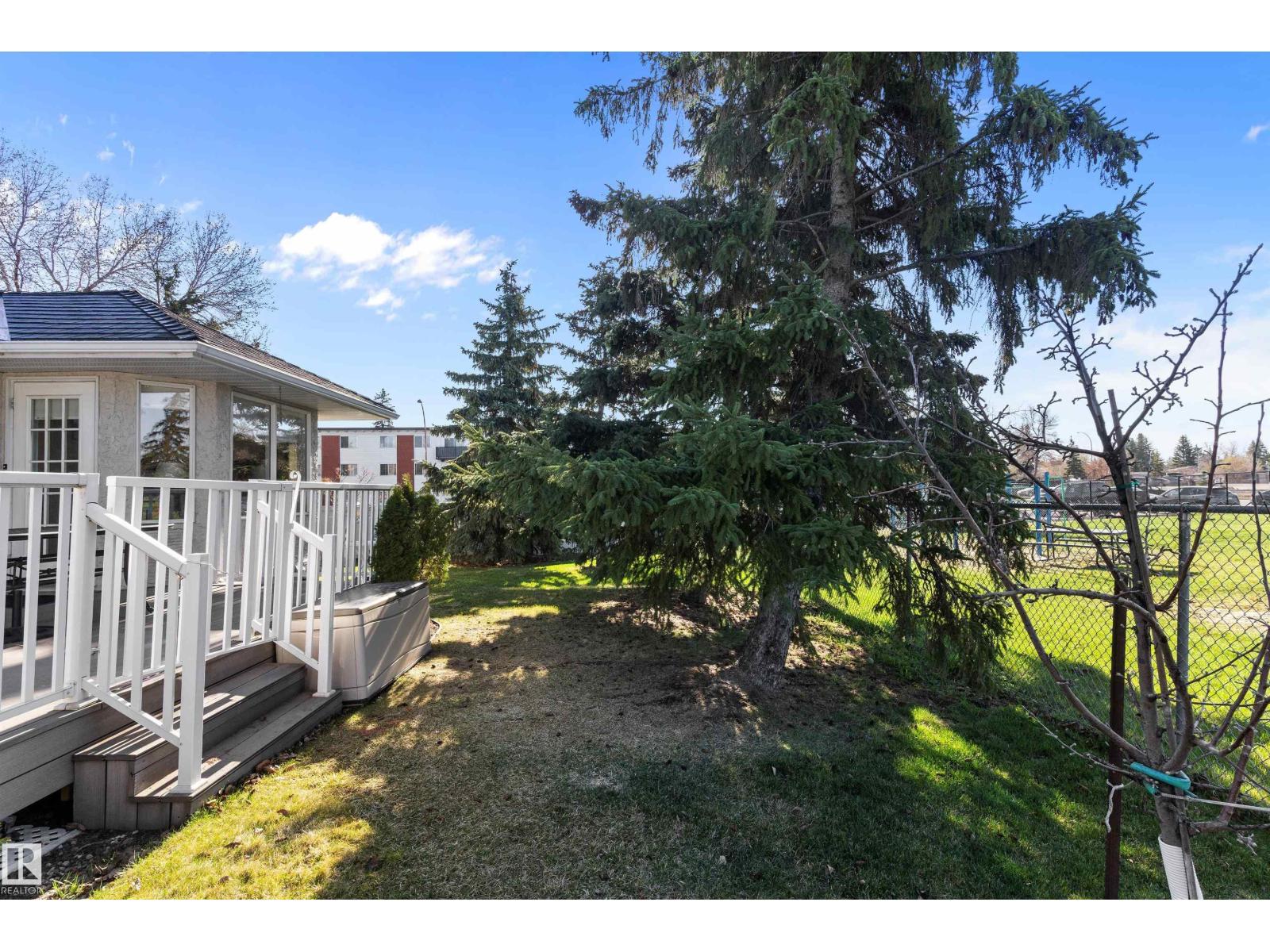 108 Ironwood PL NW, Edmonton