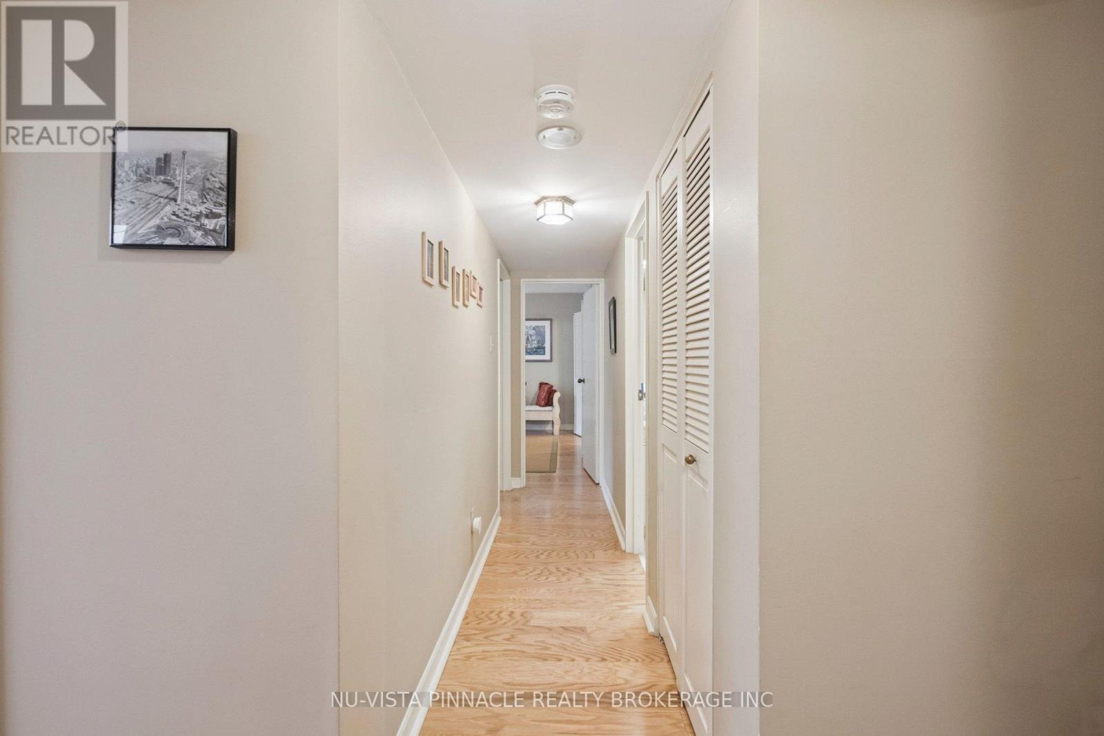 #1418 55 HARBOUR SQUARE - 25