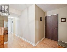 Bathroom - 1418 - 55 Harbour Square, Toronto, ON M5J2L1 Photo 7