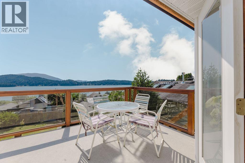 614 GLEN ROAD, Gibsons