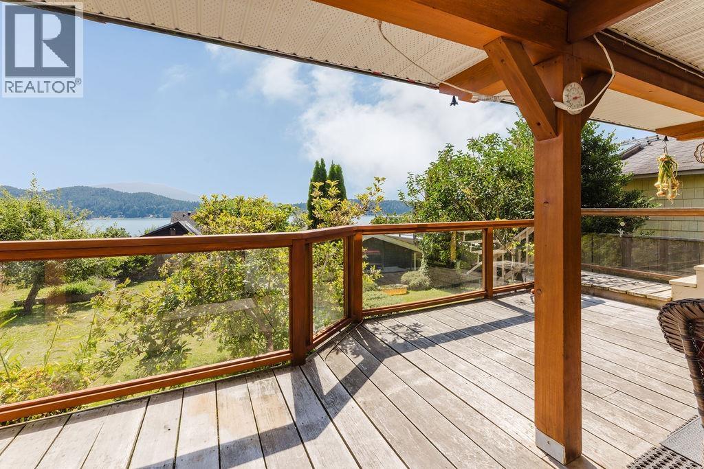 614 GLEN ROAD, Gibsons