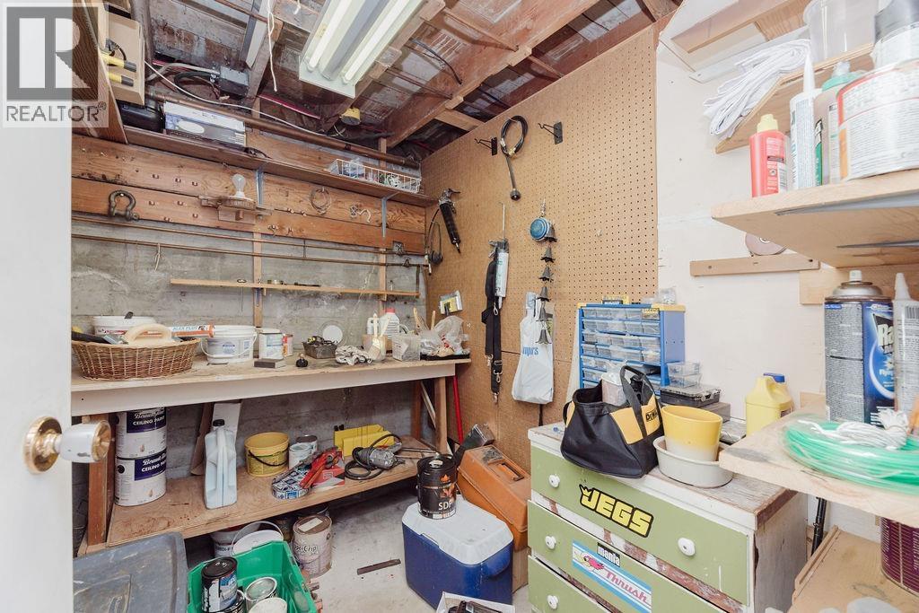 614 GLEN ROAD, Gibsons