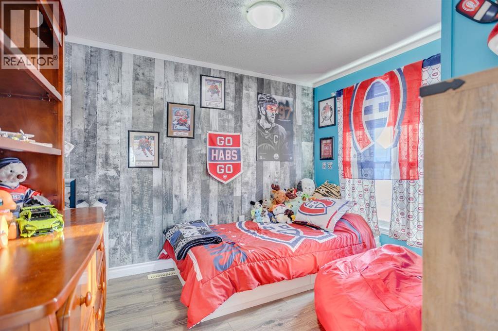 157 Elm Street, Fort McMurray