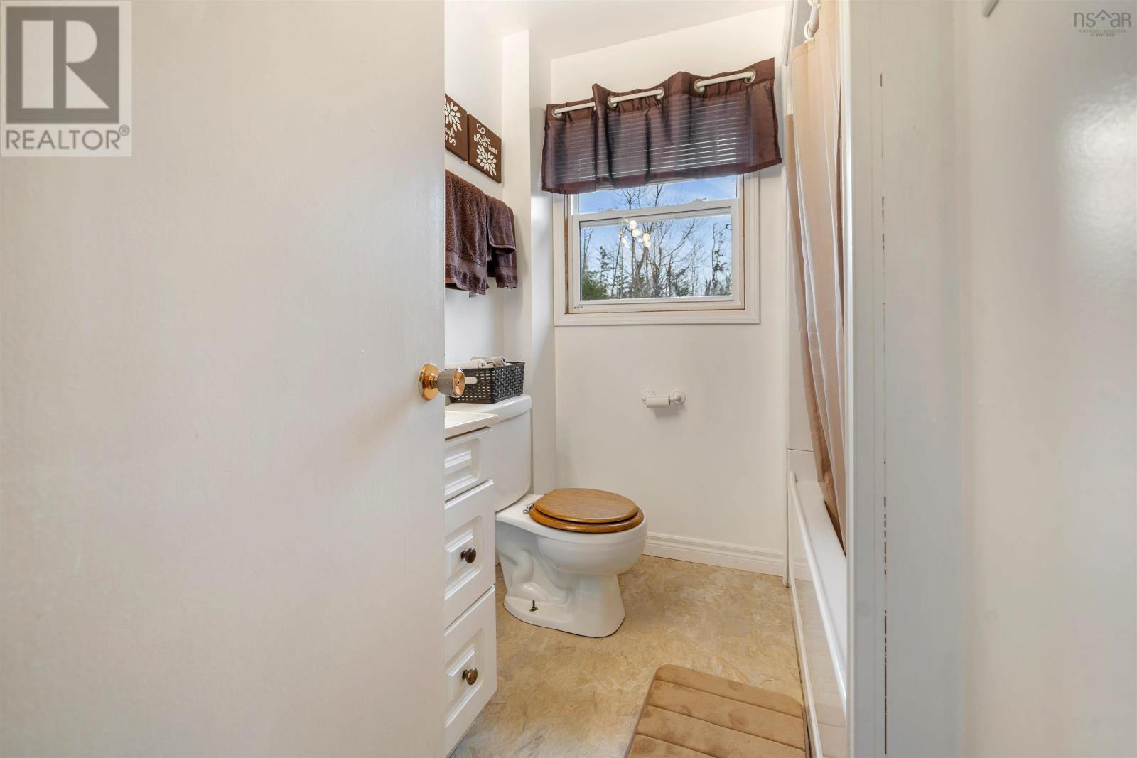 Property 21 of 41 of 1082 Alma Road