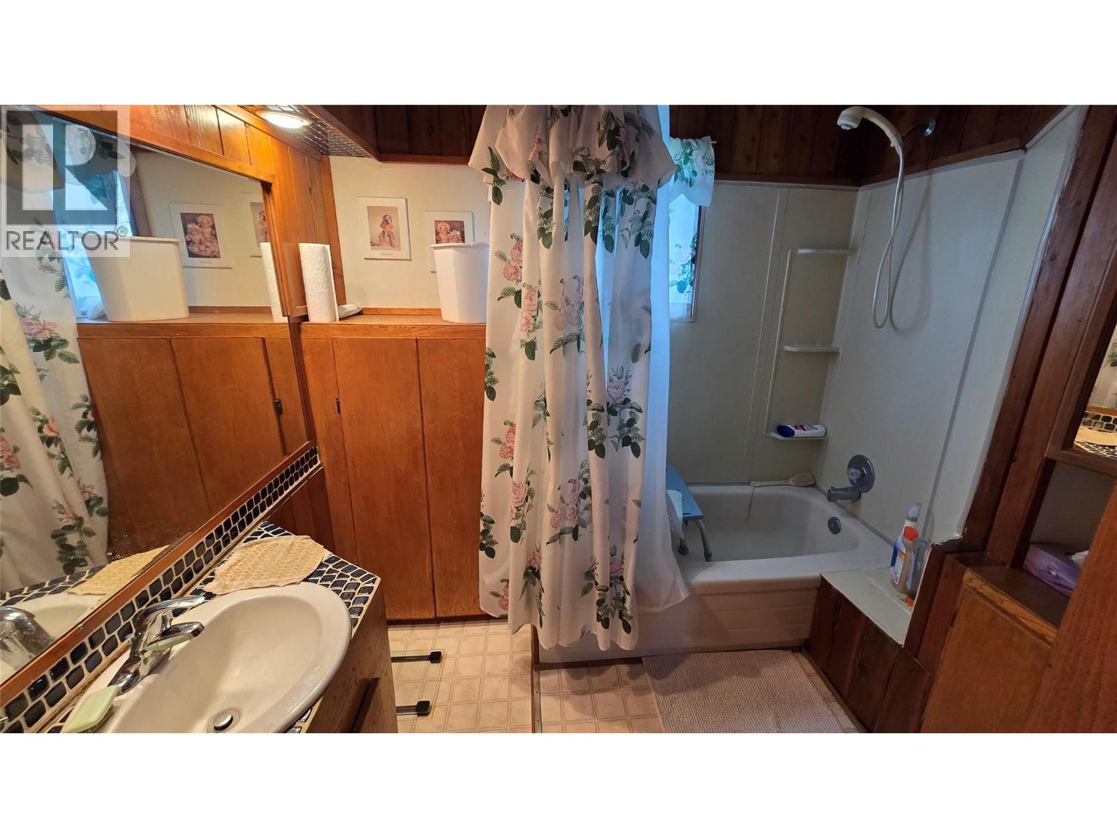 9016 Lyman Drive, Dawson Creek