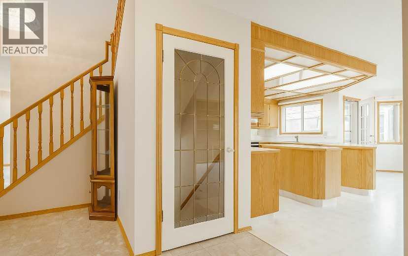 301 Riverview Green, Cochrane