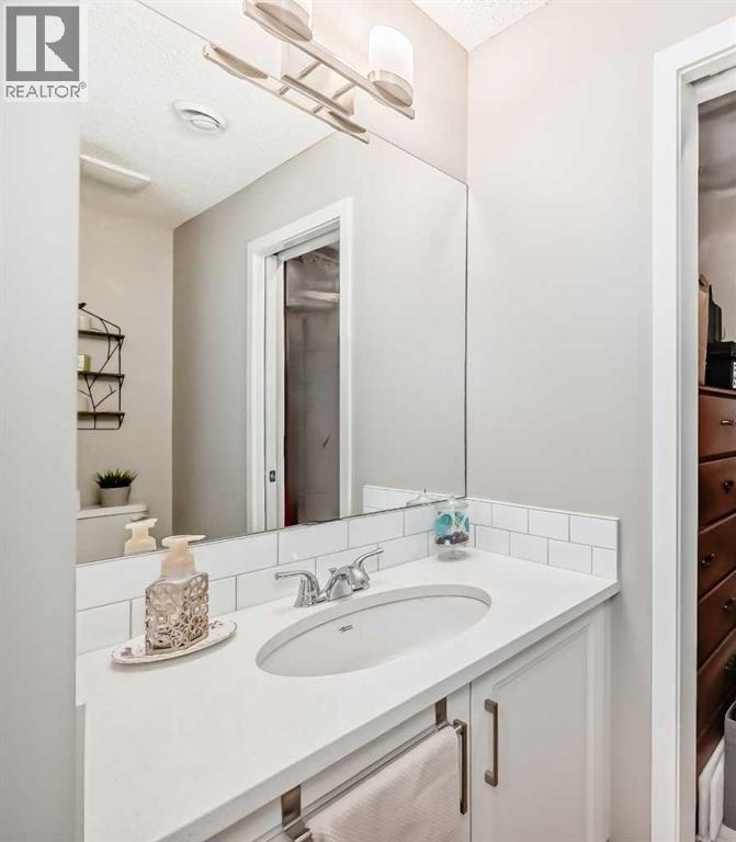 250 Fireside View, Cochrane