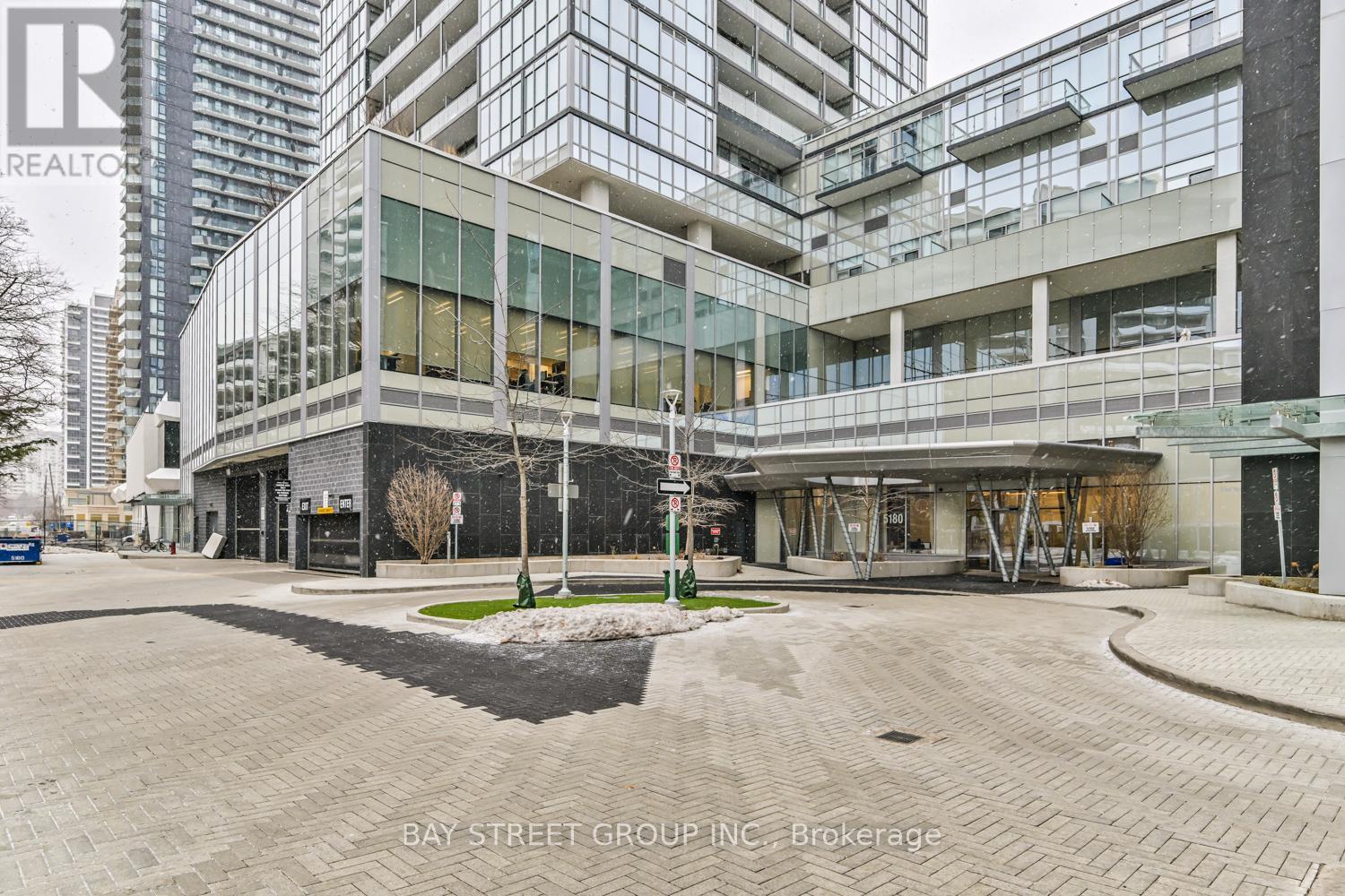 #LPH04 5180 YONGE STREET - 2