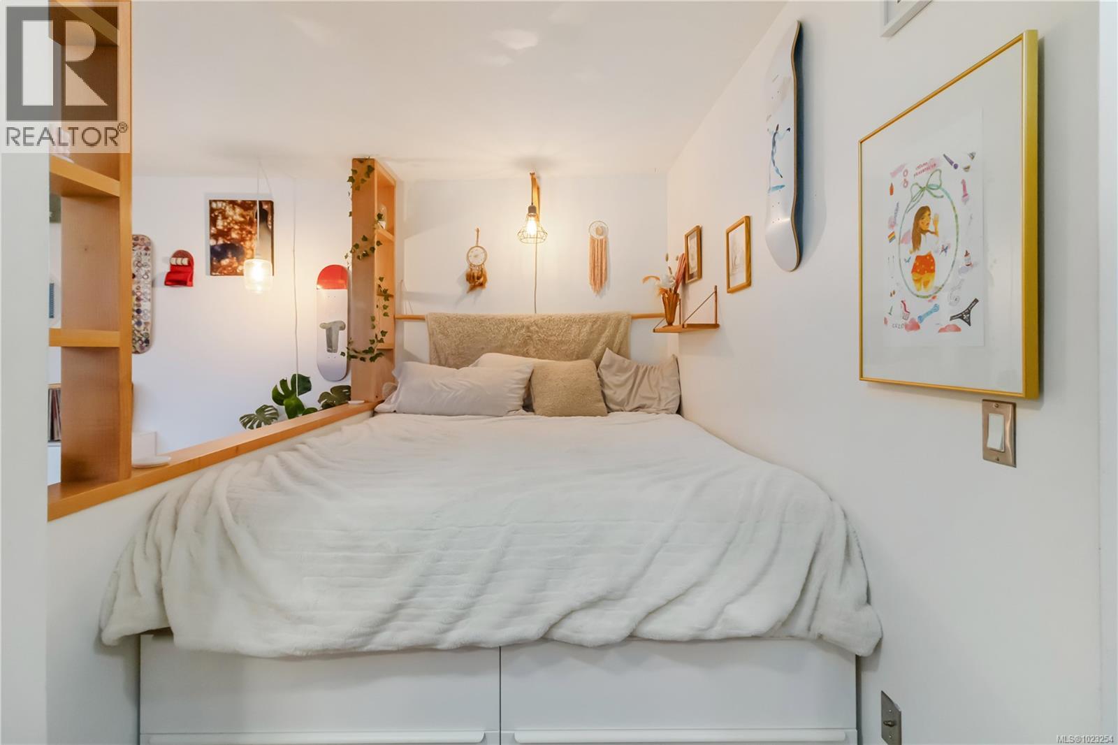 301 932 Johnson Street, Victoria