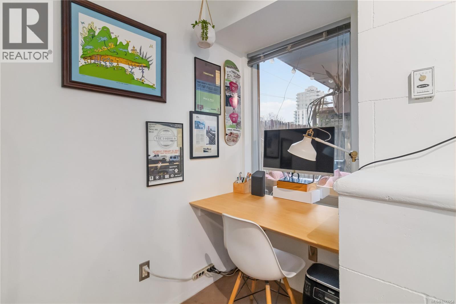 301 932 Johnson Street, Victoria