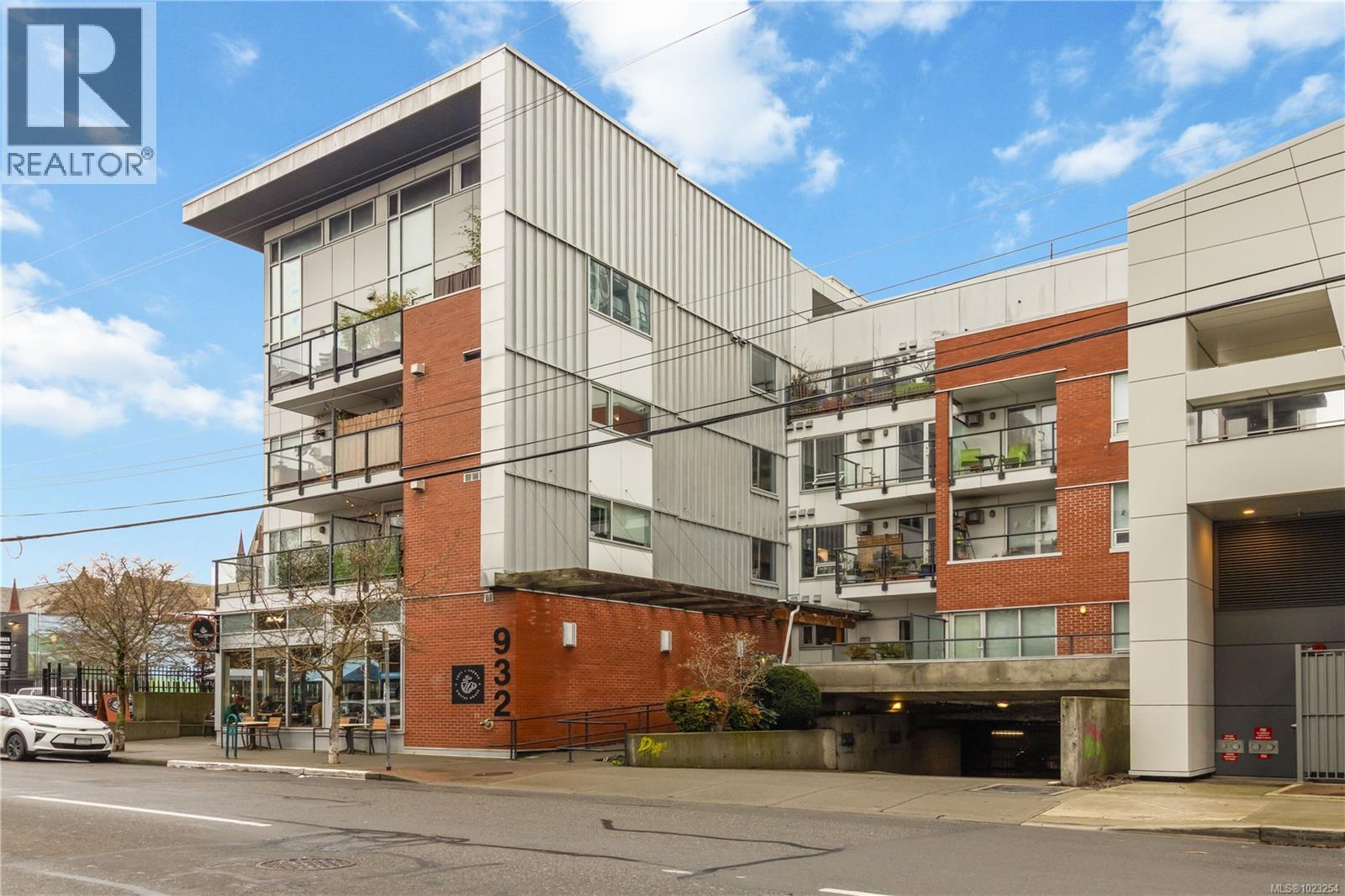 301 932 Johnson Street, Victoria