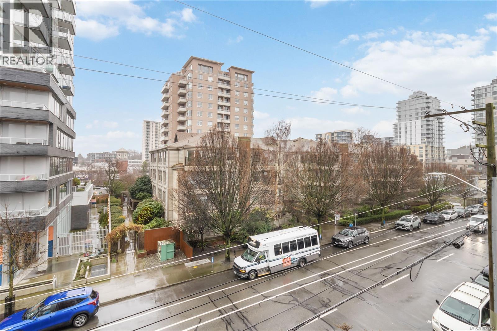 301 932 Johnson Street, Victoria