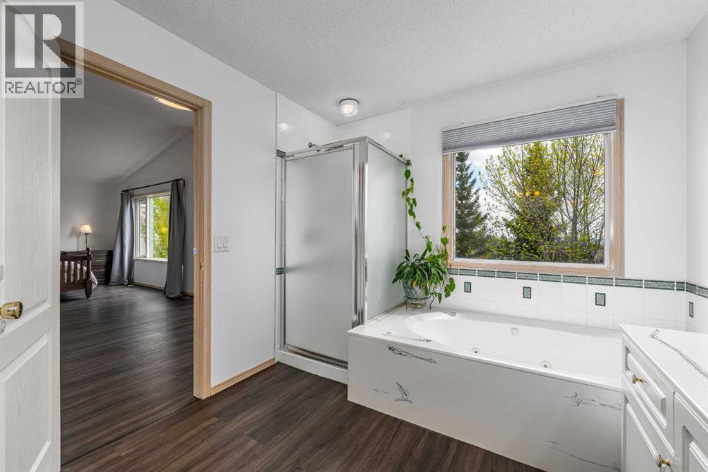 Single Family House for Sale in  Scimitar Bay NW Scenic Acres Calgary 