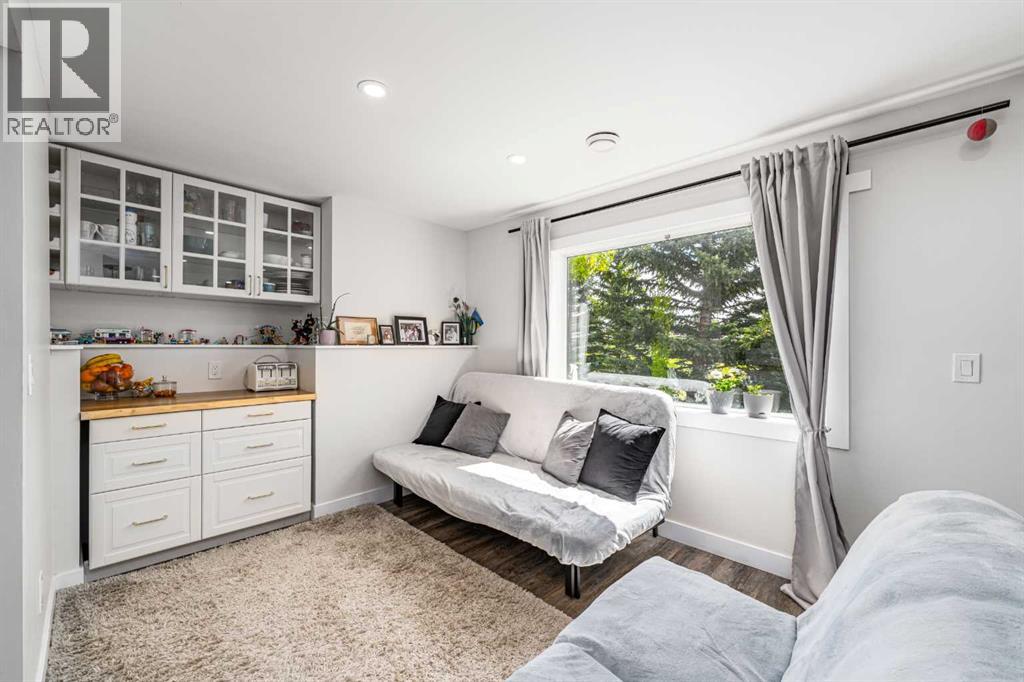 Single Family House for Sale in  Scimitar Bay NW Scenic Acres Calgary 