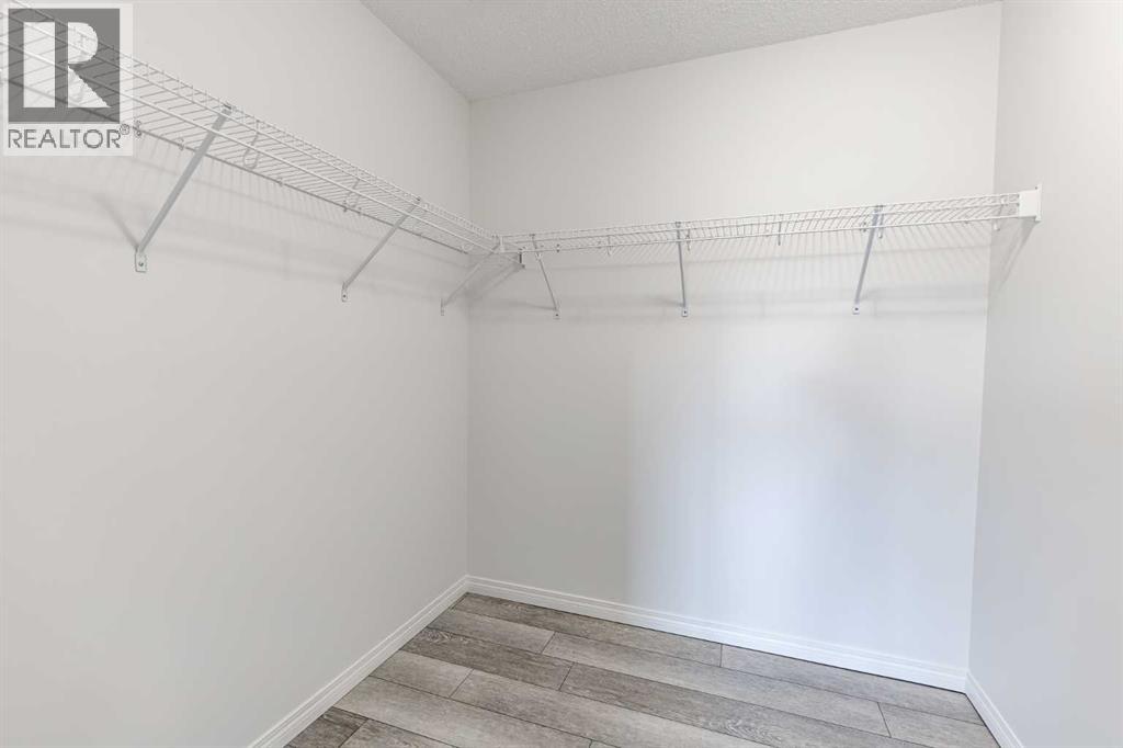 40 Sundown Avenue, Cochrane