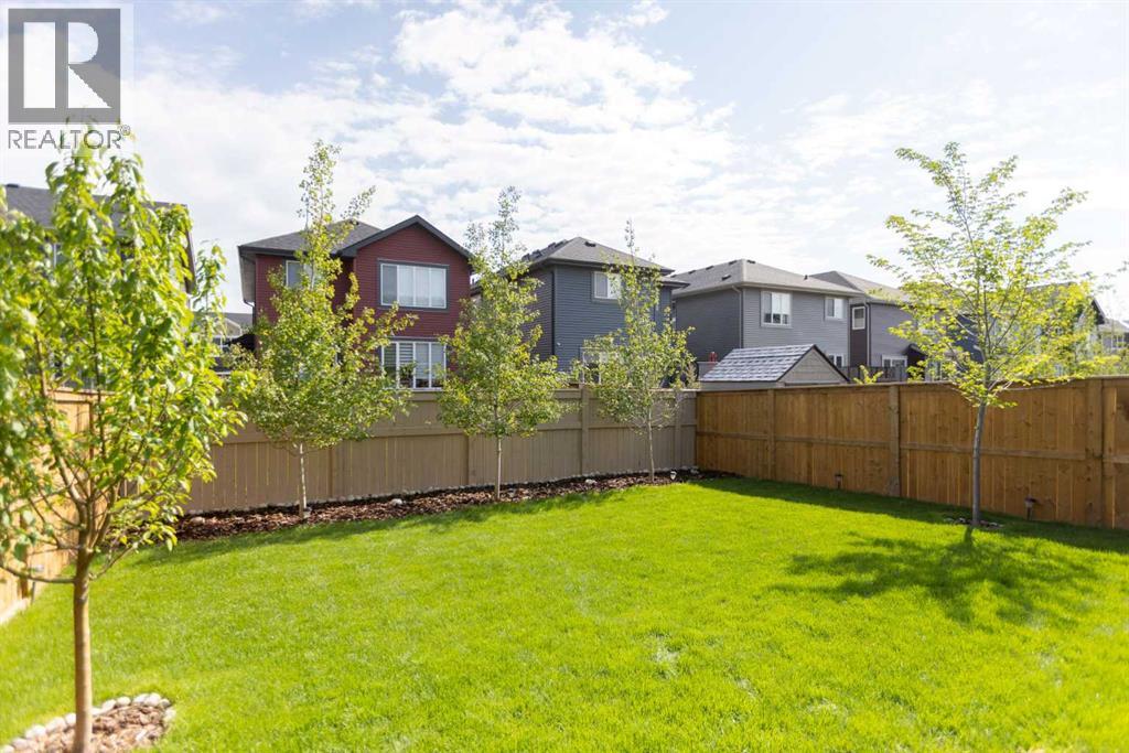40 Sundown Avenue, Cochrane