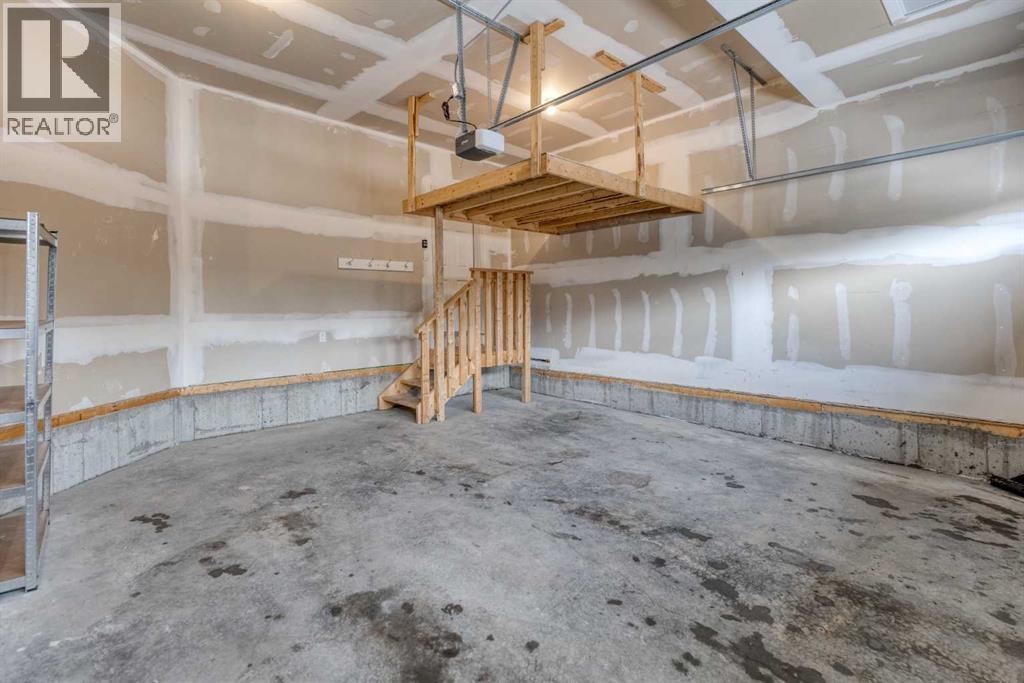 40 Sundown Avenue, Cochrane