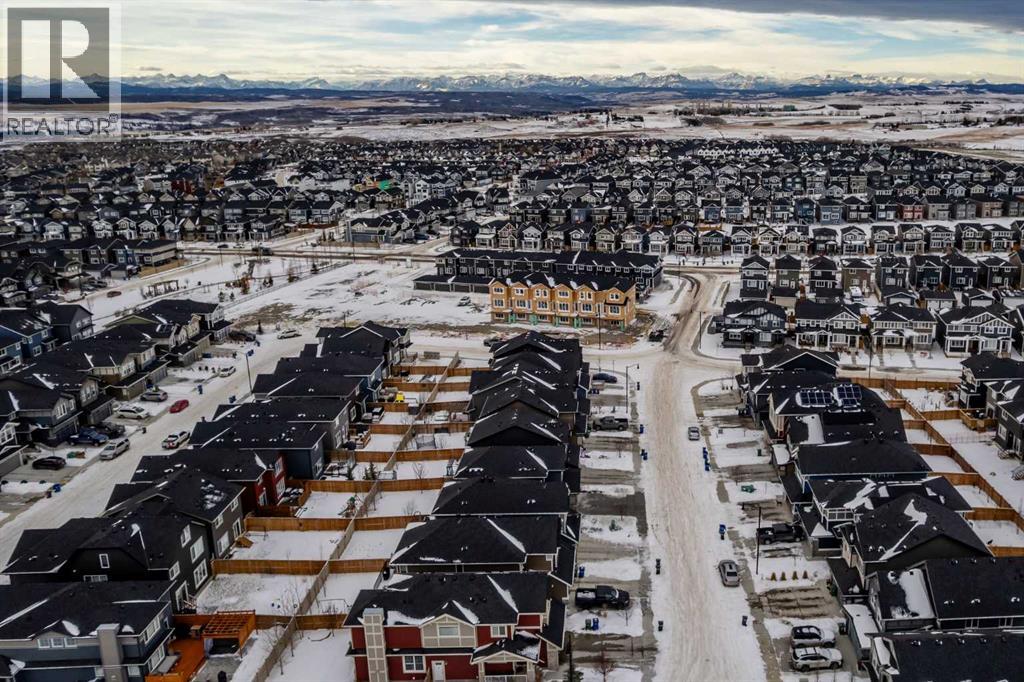 40 Sundown Avenue, Cochrane