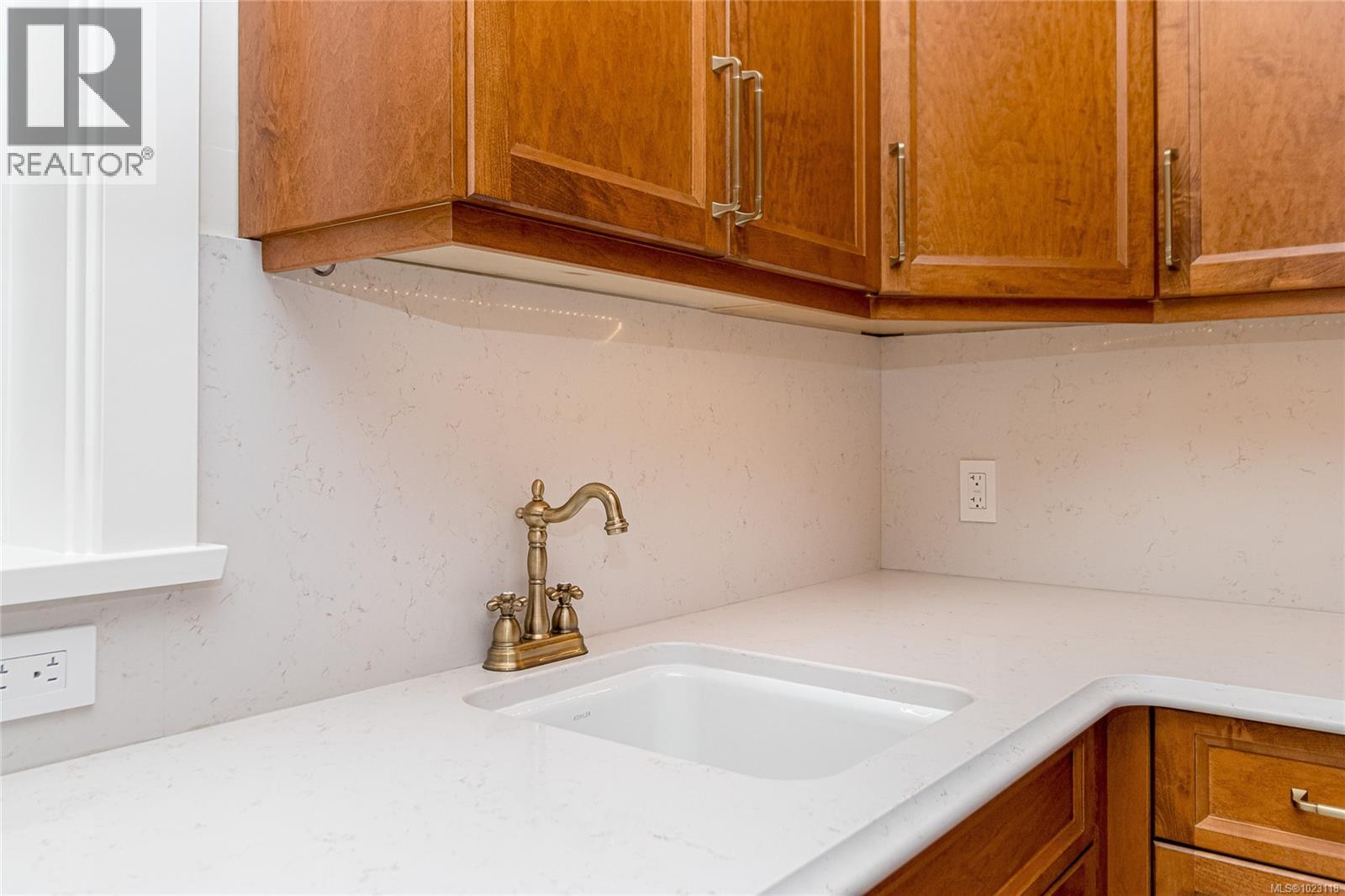  2614 Avebury Avenue, Victoria