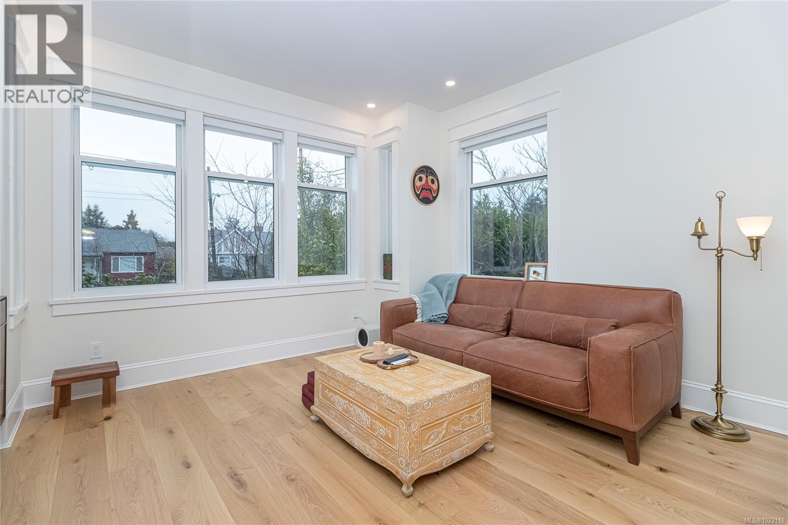  2614 Avebury Avenue, Victoria