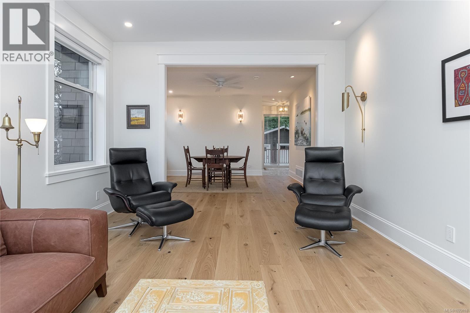  2614 Avebury Avenue, Victoria