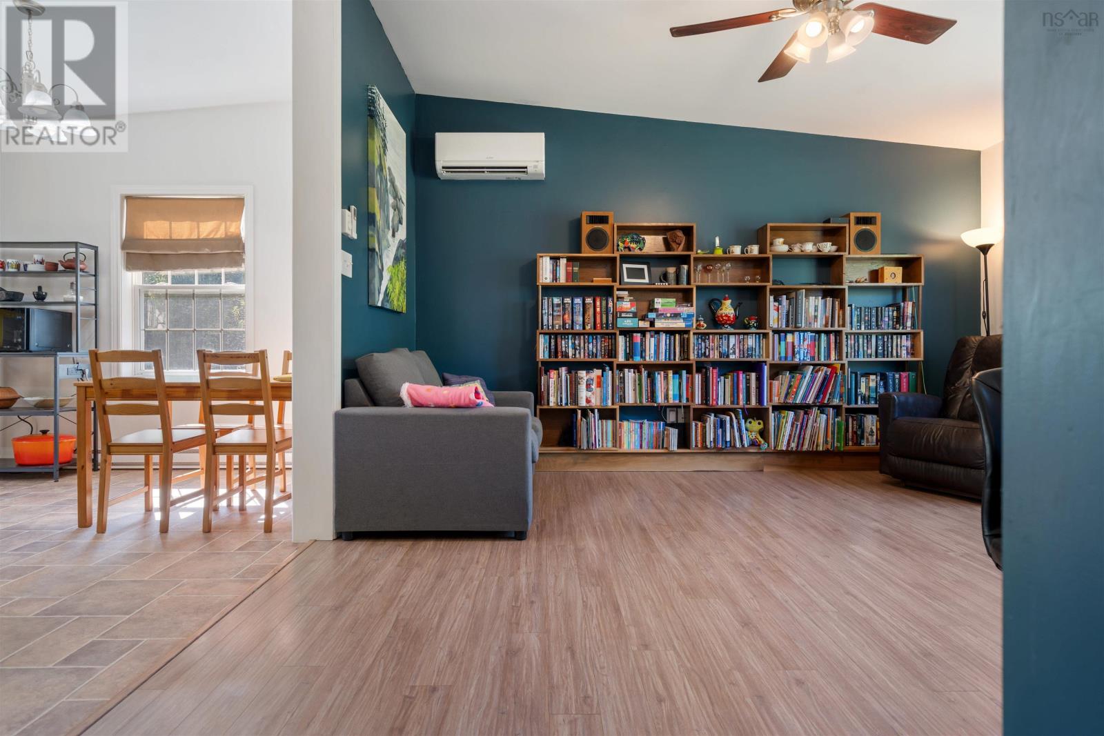 Property 19 of 49 of 276 Linwood Harbour Road