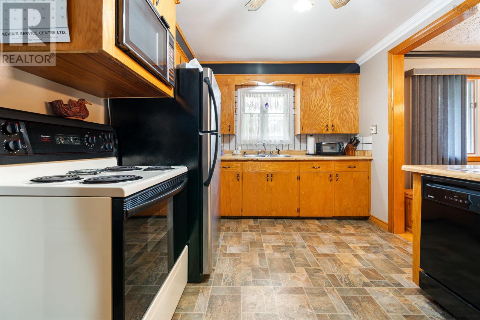 Property 11 of 50 of 12 Munroe Avenue Extension