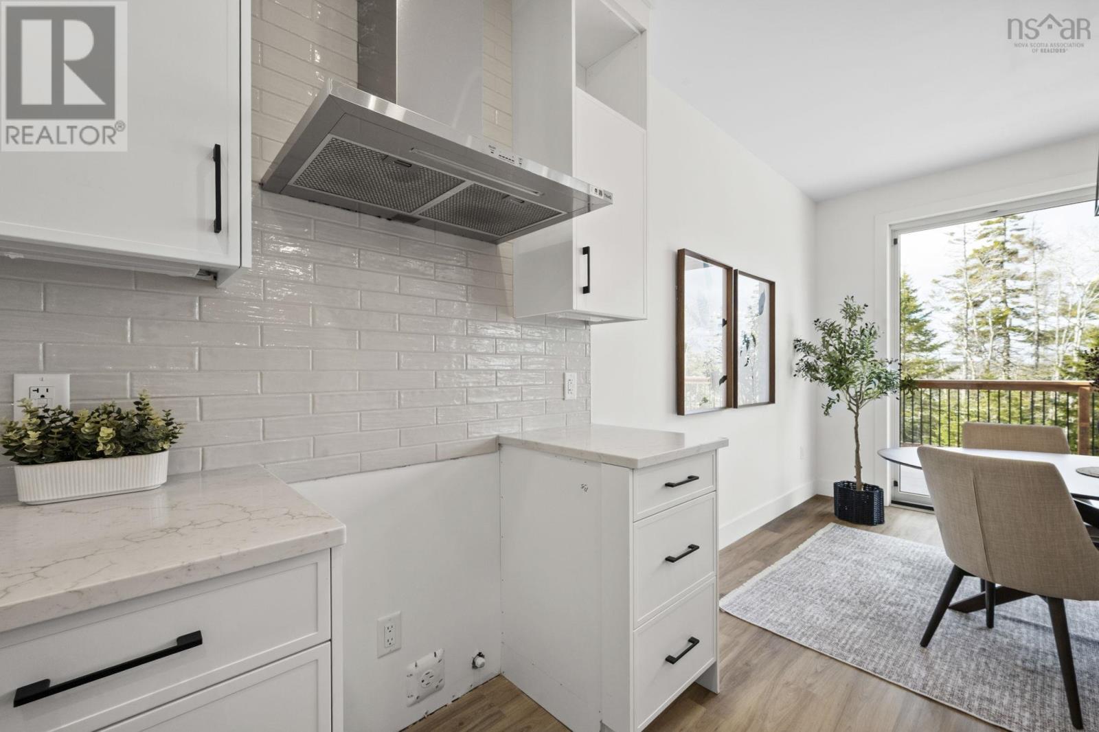 Property 18 of 49 of 14 Wanders Way