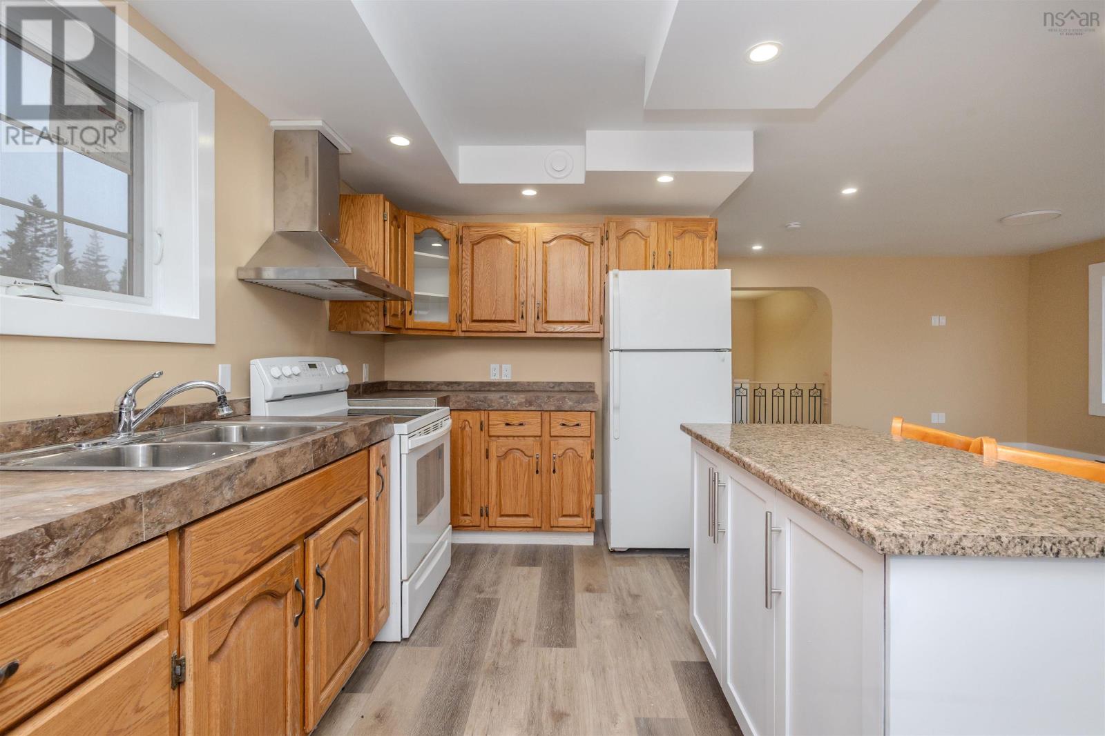 Property 10 of 38 of 5214 Grand Mira North Road