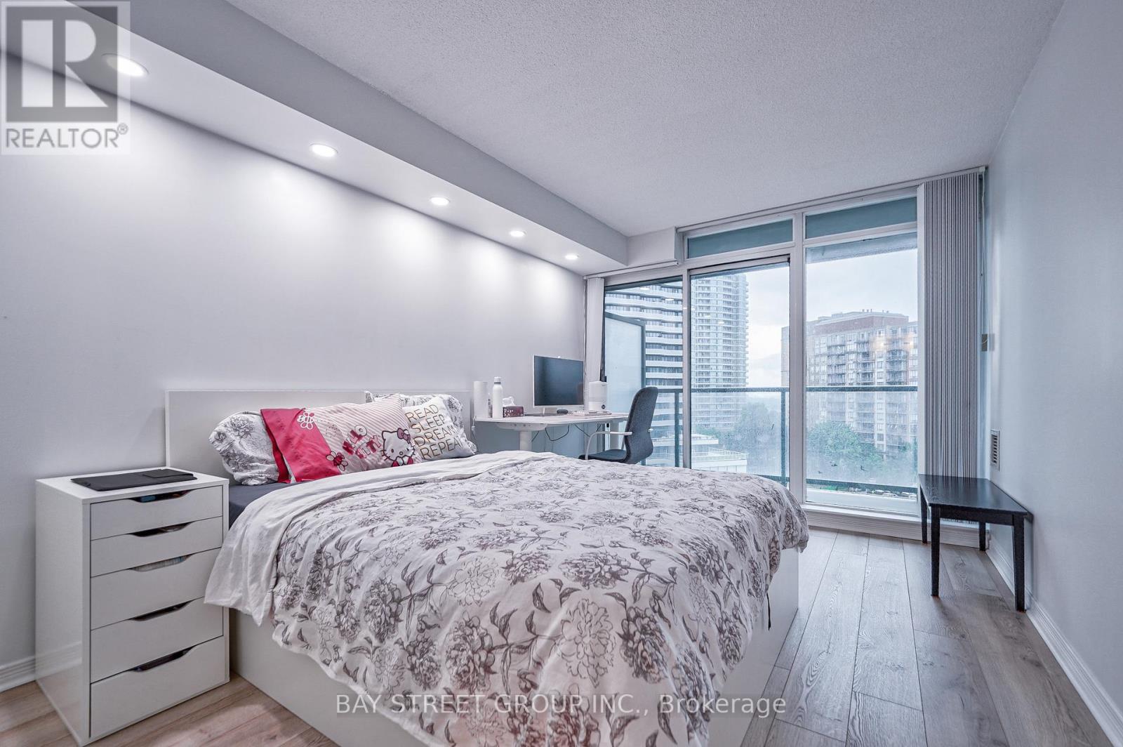 #803 5500 YONGE STREET - 28