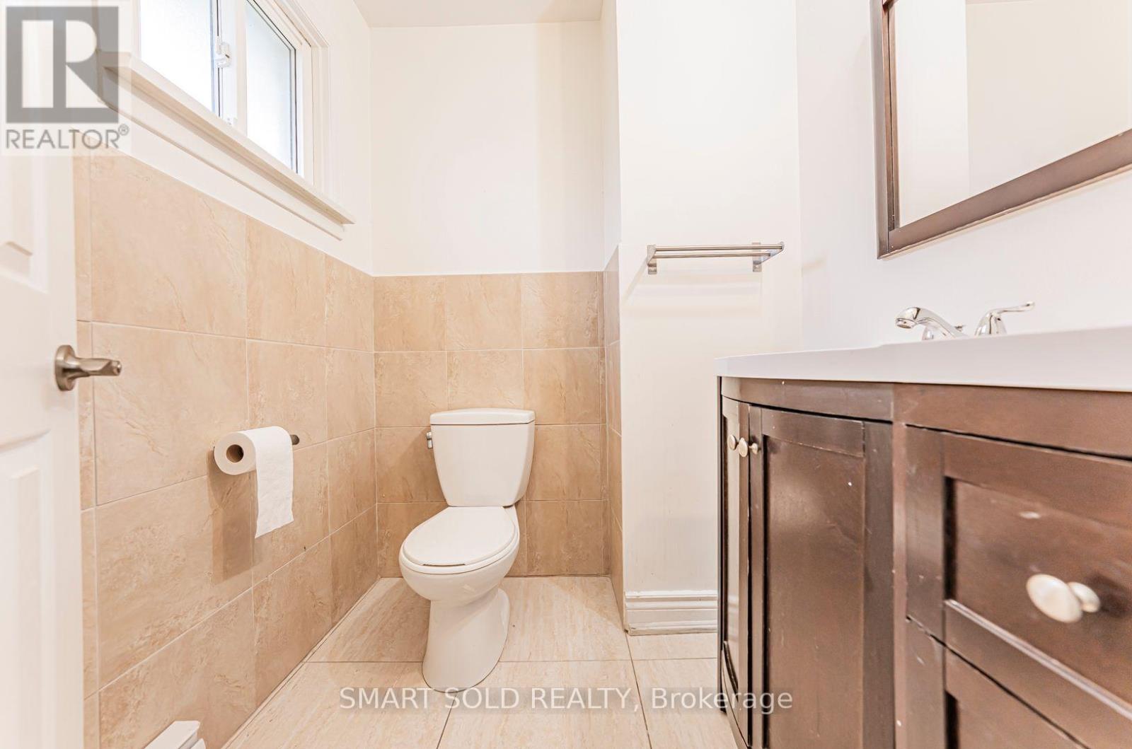 75 STOCKDALE CRESCENT - 24