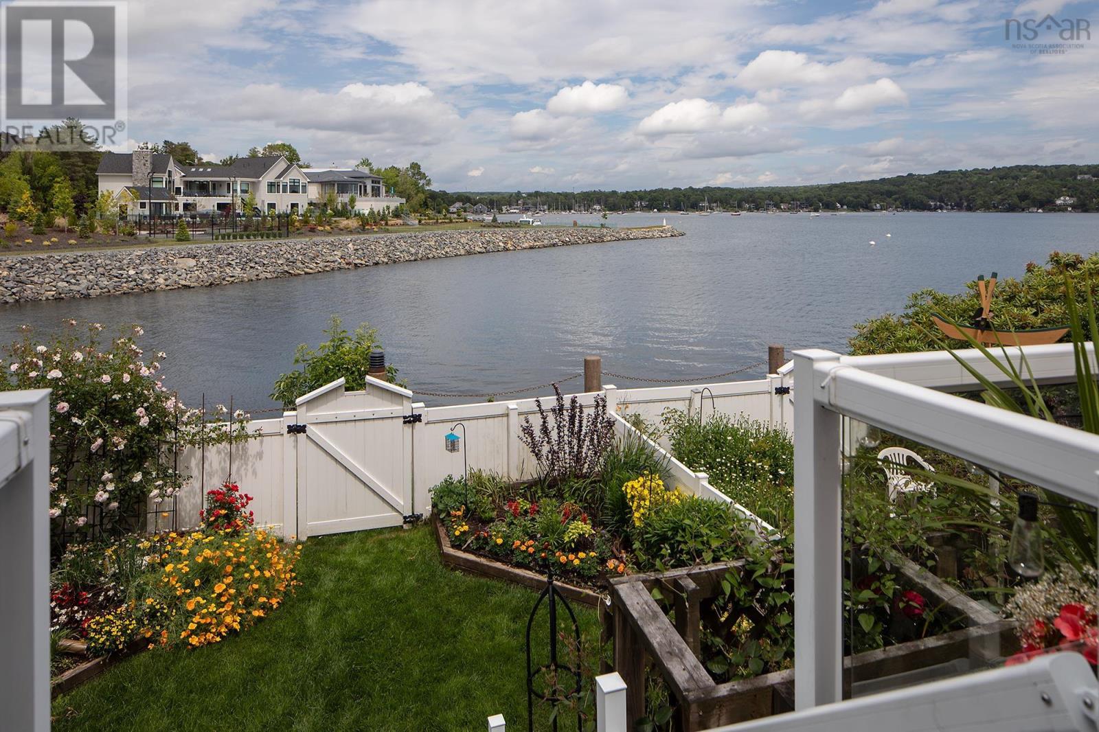 Property 13 of 46 of 4 Arthur Lismer Court