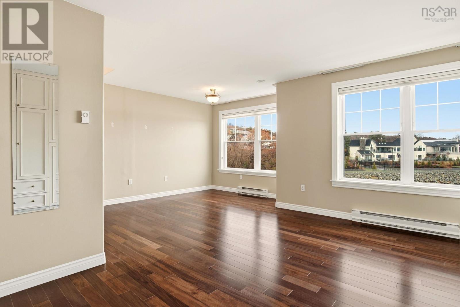 Property 25 of 46 of 4 Arthur Lismer Court