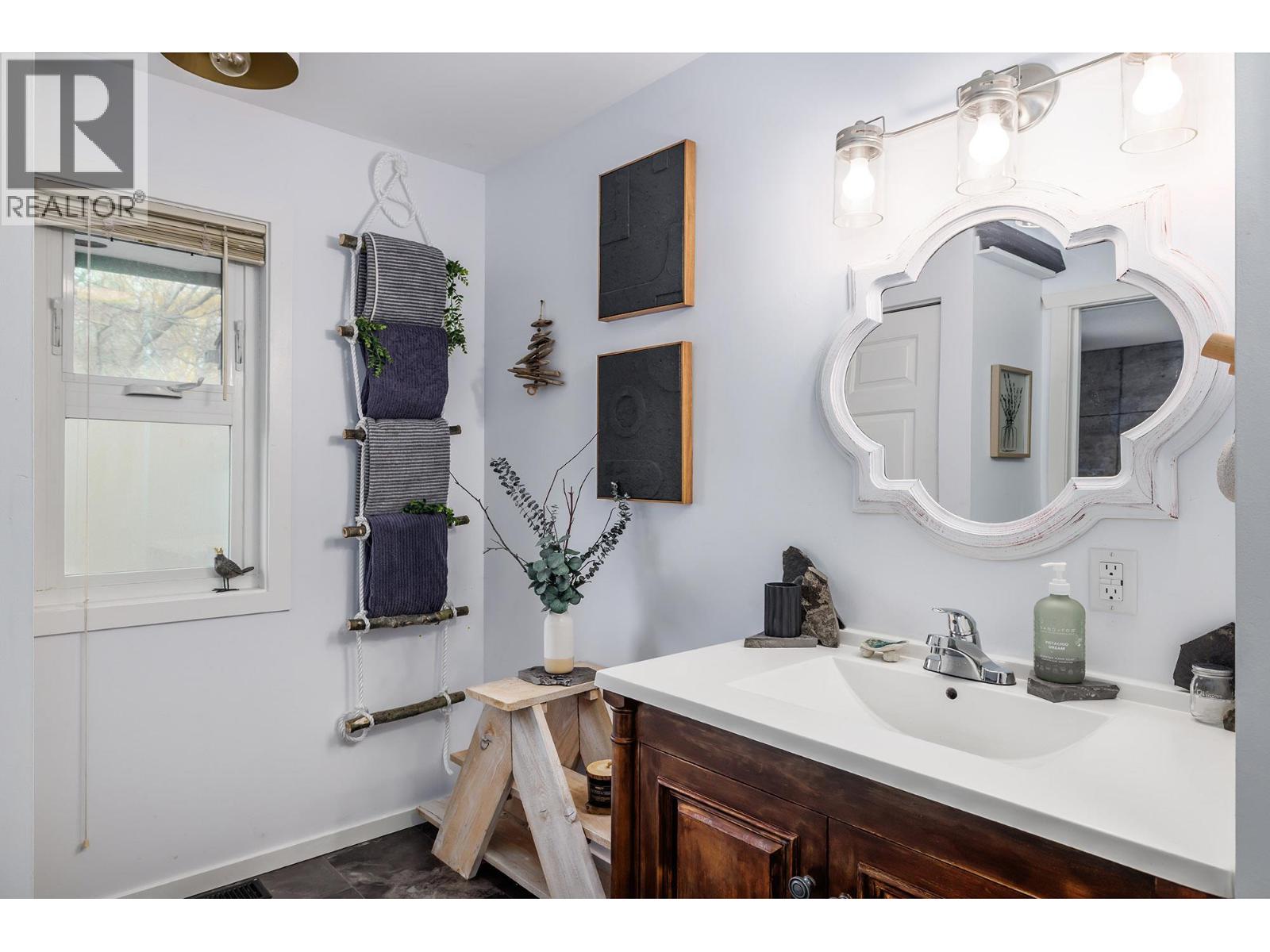 132 1050 Springfield Road, Kelowna