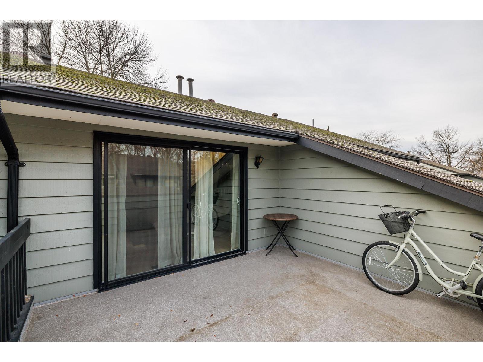 132 1050 Springfield Road, Kelowna