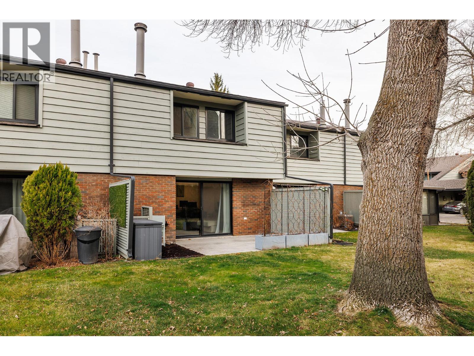 132 1050 Springfield Road, Kelowna