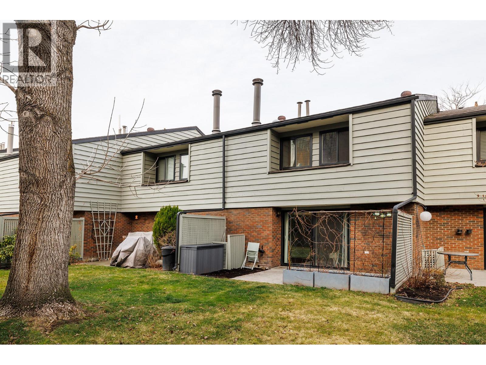 132 1050 Springfield Road, Kelowna