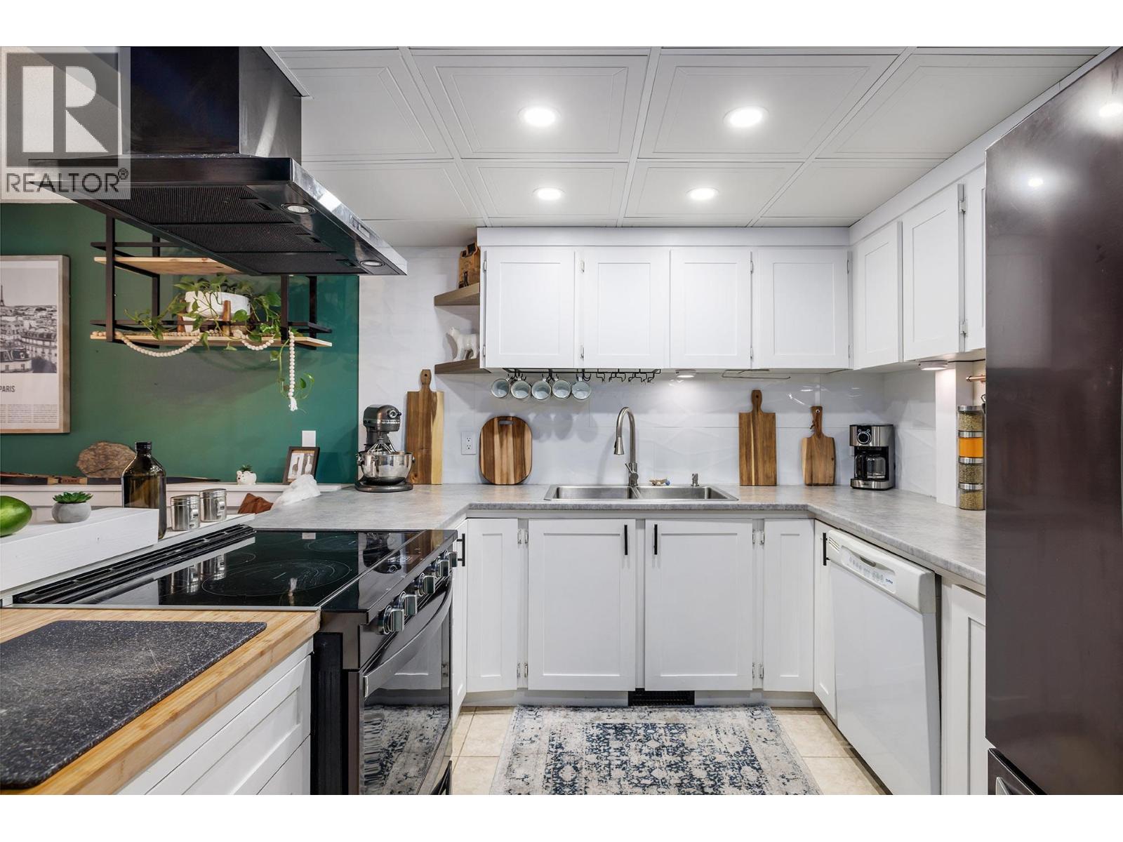 132 1050 Springfield Road, Kelowna