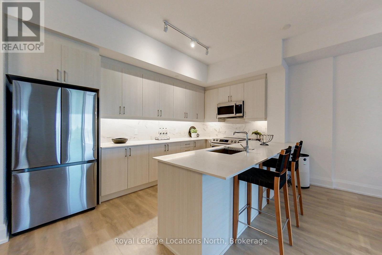 #525 1 HUME STREET - 13