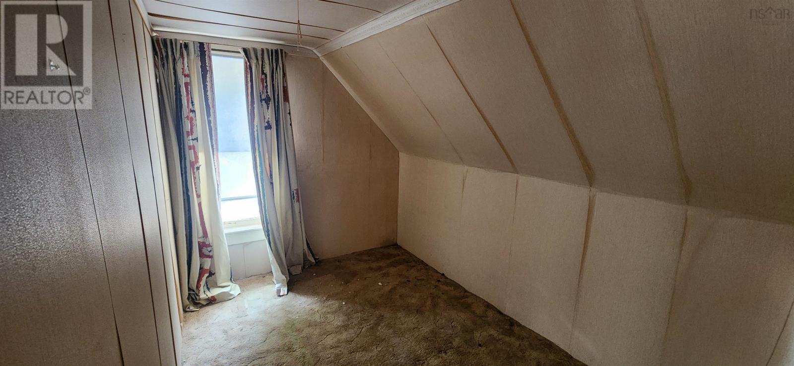 Property 18 of 26 of 887 Cambridge Road