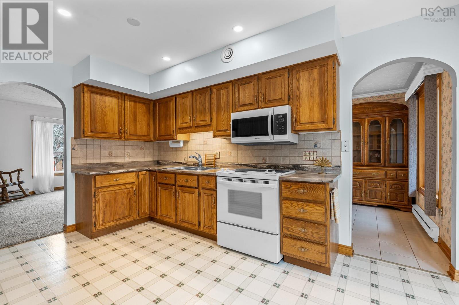 Property 19 of 50 of 12 Amberwood Court